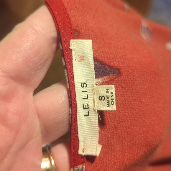 Le Lis Rusty Red Floral Dress Ruffled Wrap Side Tie 3/4 Bell Sleeves V Neck Sz S - Picture 7 of 9